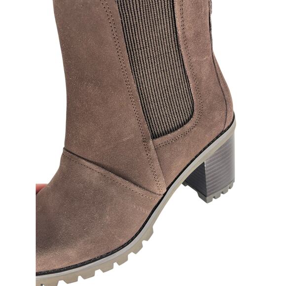 Ugg Hazel Chelsea Boot in Brown - Picture 10 of 12